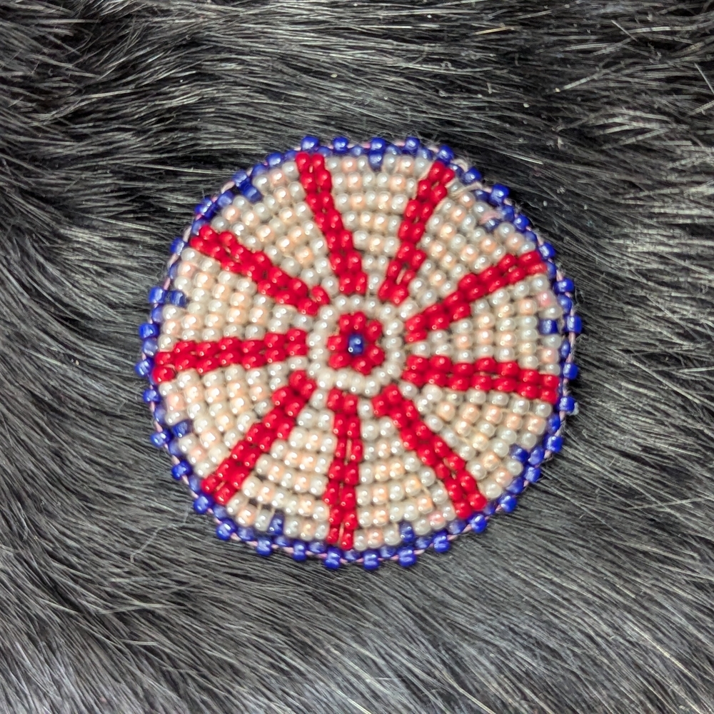 ♥️ 💙 Handcrafted Beaded Brooch Native American, Southwest, First Nations